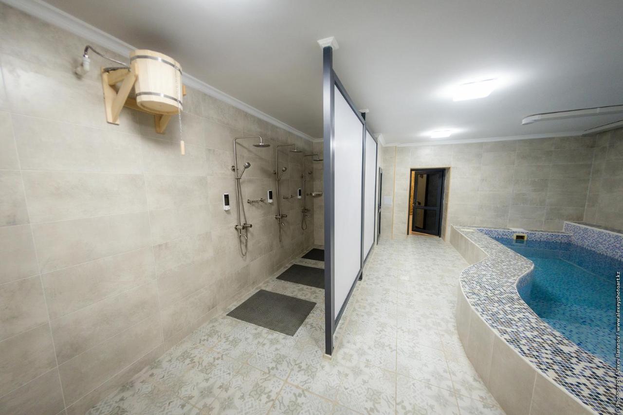 As Inn Hotel Karagandy Екстериор снимка